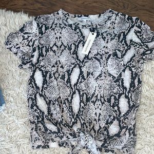 OLIVACEOUS brand new snake skin t shirt